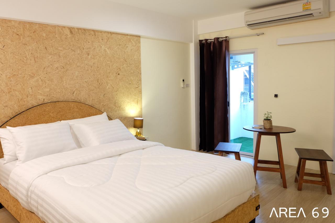 Area 69  Aparthotel Bangkok Bagian luar foto